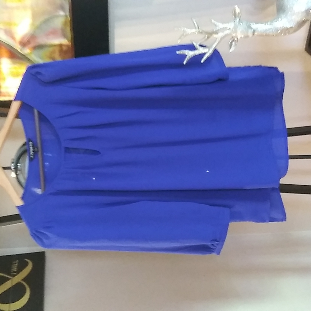 Express blouse.